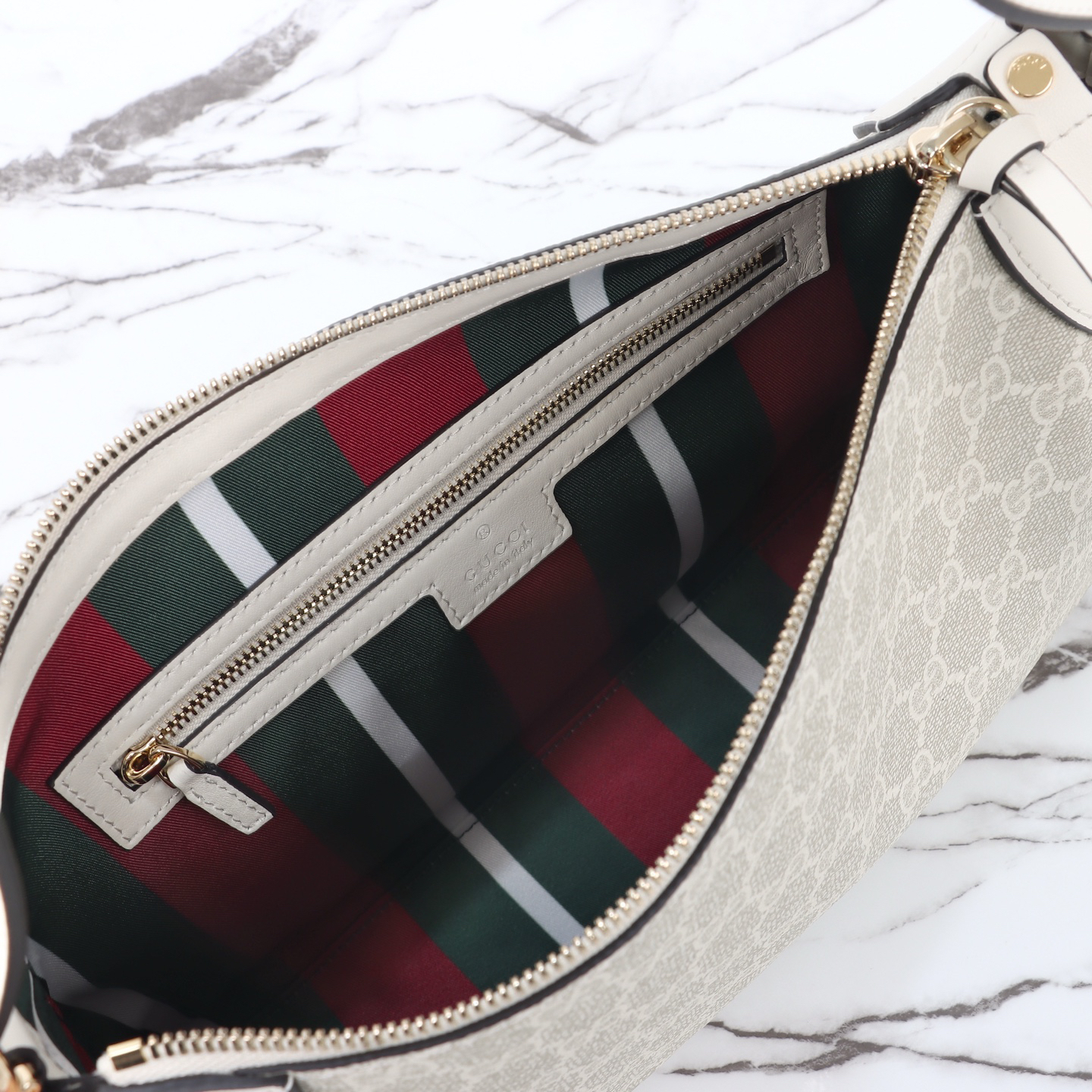 グッチ「Gucci」レディースファッションハンドバッグとショルダーバッグ