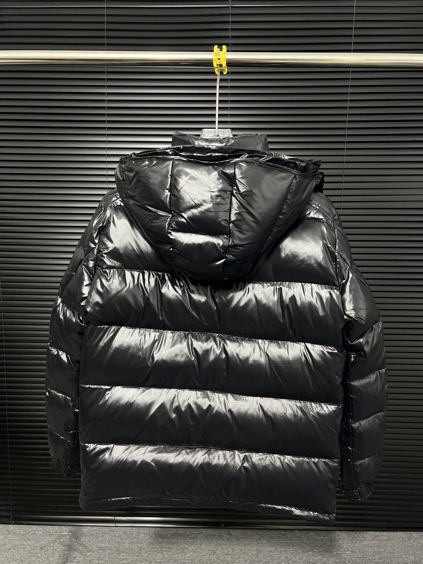 モンクレール シーズン別 ロングダウンコート