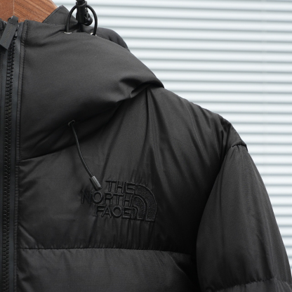 ザ・ノースフェイス 厳冬のしつらえにダウンジャケットシリーズ