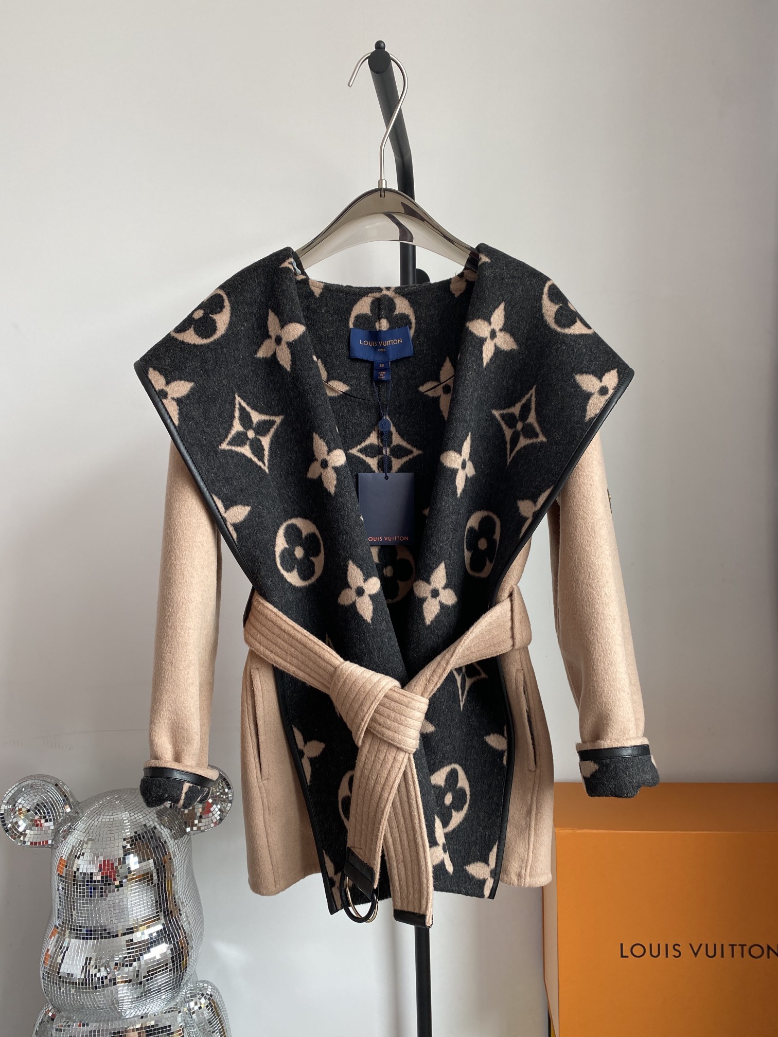 [ Louis Vuitton ] ルイ・ヴィトン  リバーシブルコートウールレディーストップス