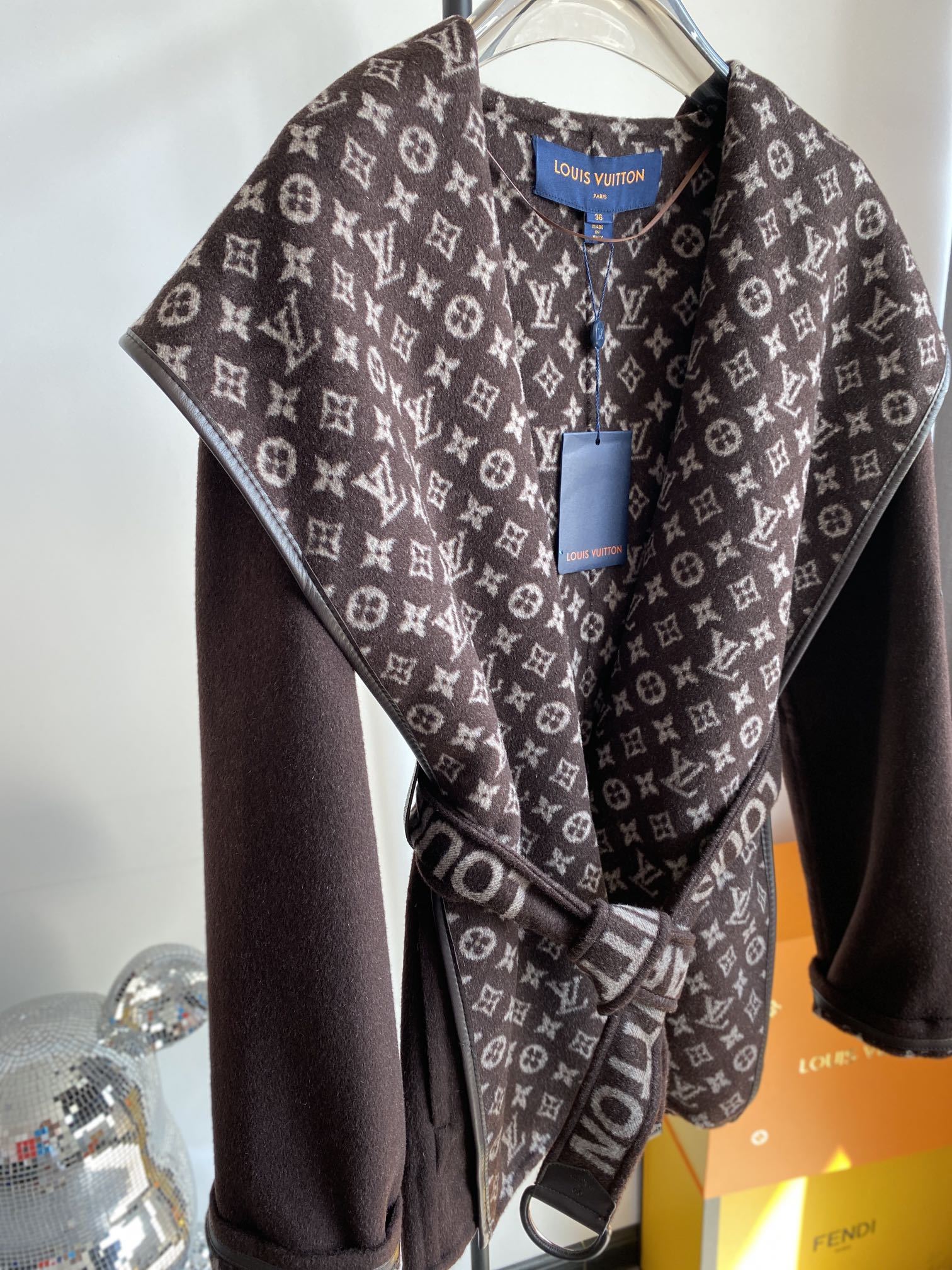 [ Louis Vuitton ] ルイ・ヴィトン  リバーシブルコートウールレディーストップス