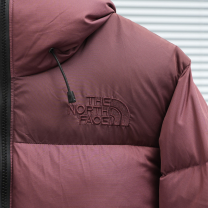 ザ・ノースフェイス 厳冬のしつらえにダウンジャケットシリーズ