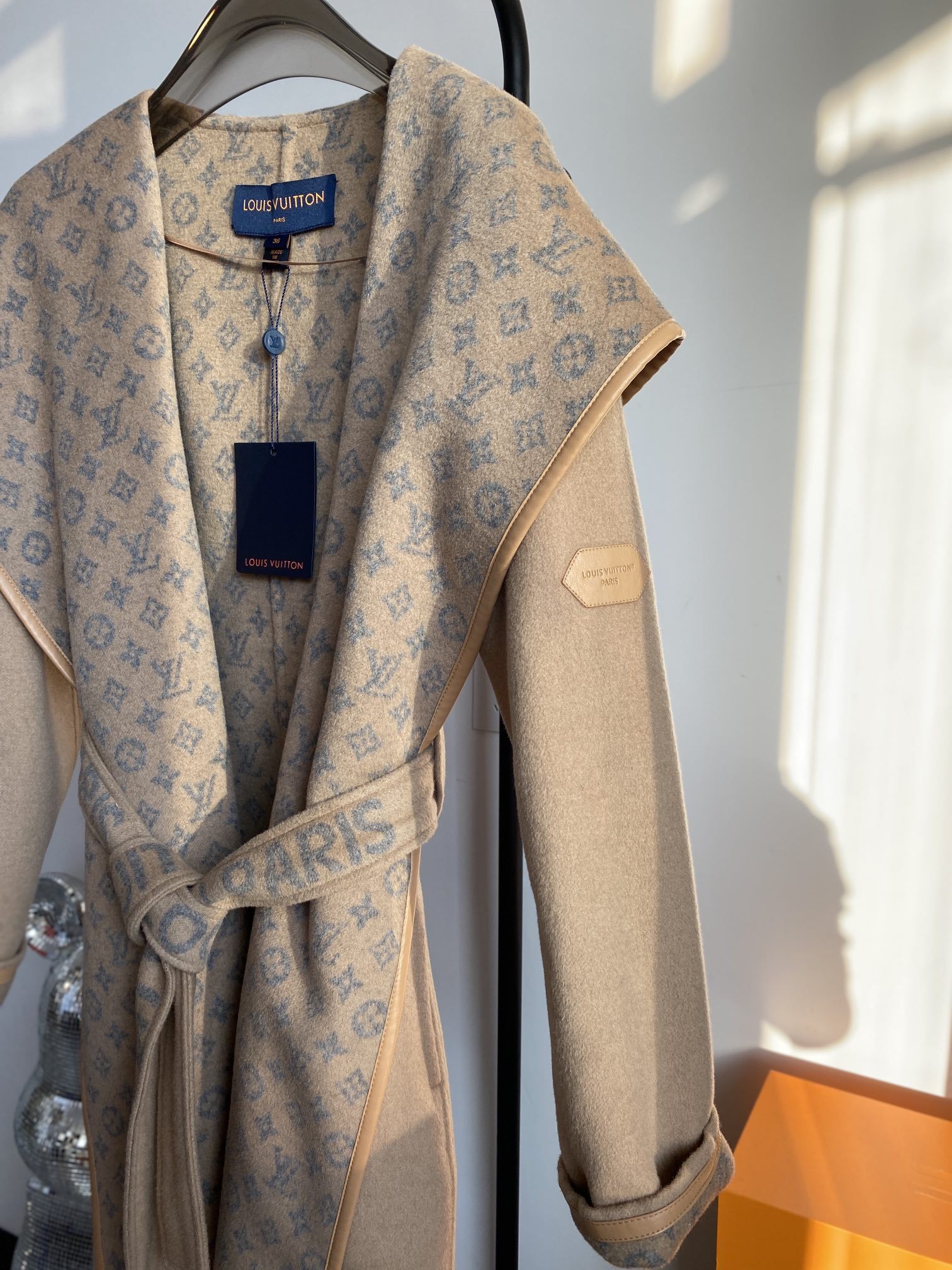 [ Louis Vuitton ] ルイ・ヴィトン  リバーシブルコートウールレディーストップス
