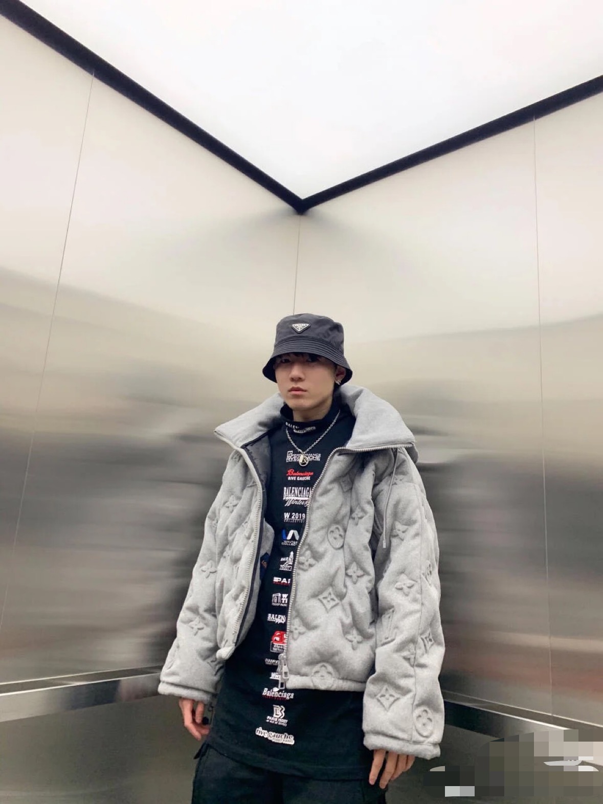 [ Louis Vuitton ] ルイ・ヴィトン冬のおしゃれカジュアルダウンジャケットメンズジャケット