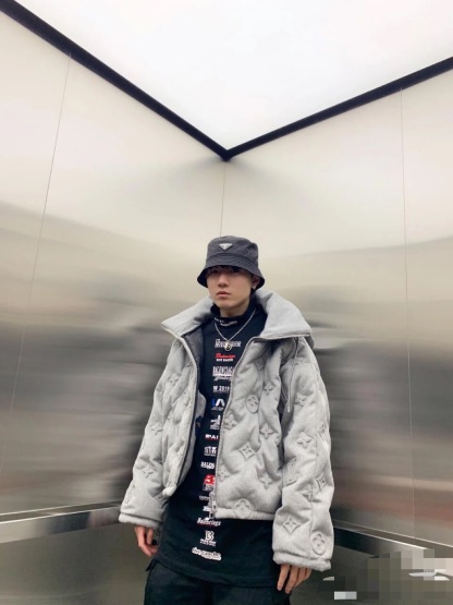 [ Louis Vuitton ] ルイ・ヴィトン冬のおしゃれカジュアルダウンジャケットメンズジャケット