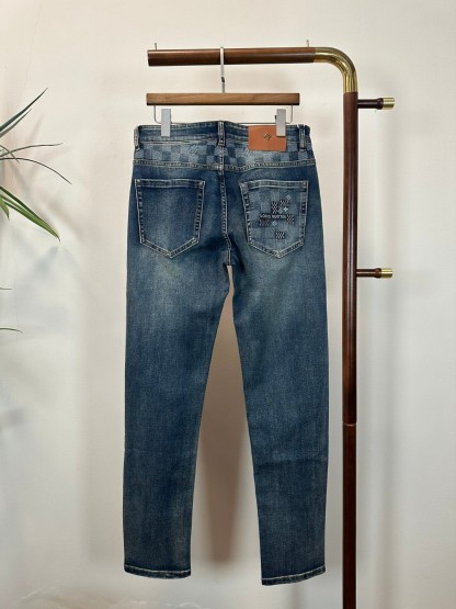 [ Louis Vuitton ] ルイ・ヴィトン スタイリッシュなジーンズ