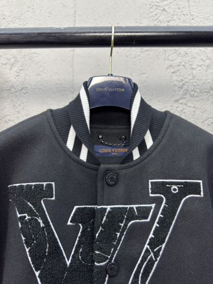 [ Louis Vuitton ] ルイ・ヴィトン  X NBA連名タオル刺繍野球ウエア