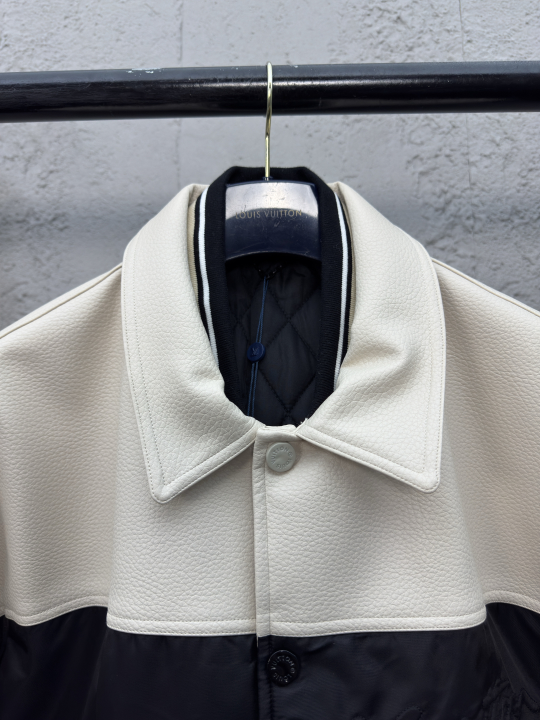[ Louis Vuitton ] ルイ・ヴィトン  カラーコート