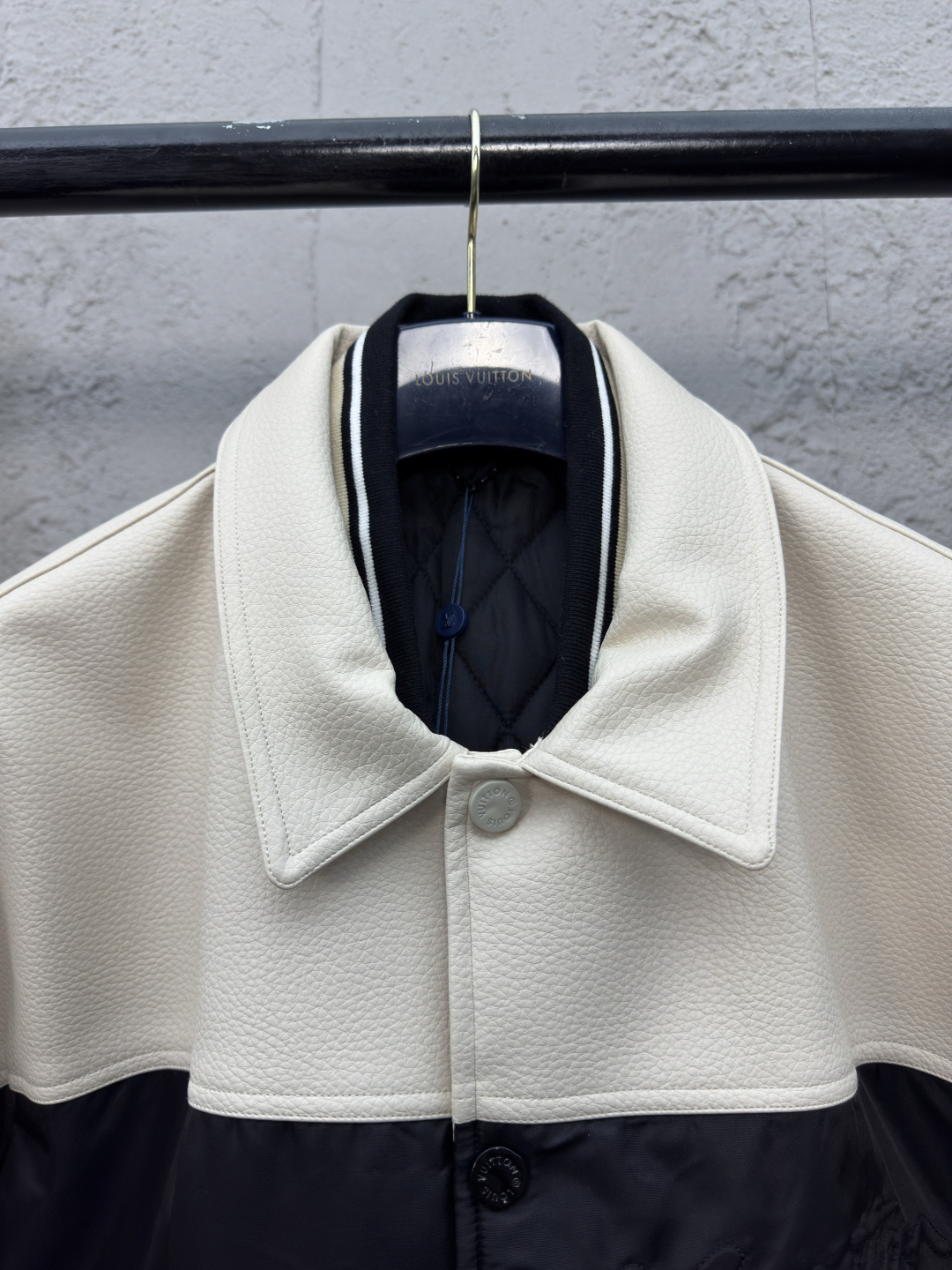 [ Louis Vuitton ] ルイ・ヴィトン  カラーコート