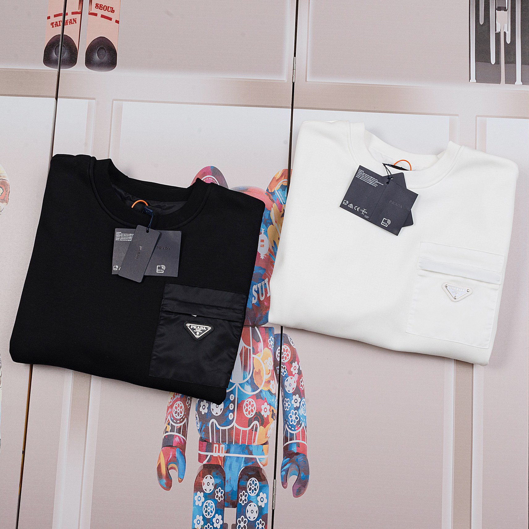 [ Prada ] プラダ  冬用パーカー