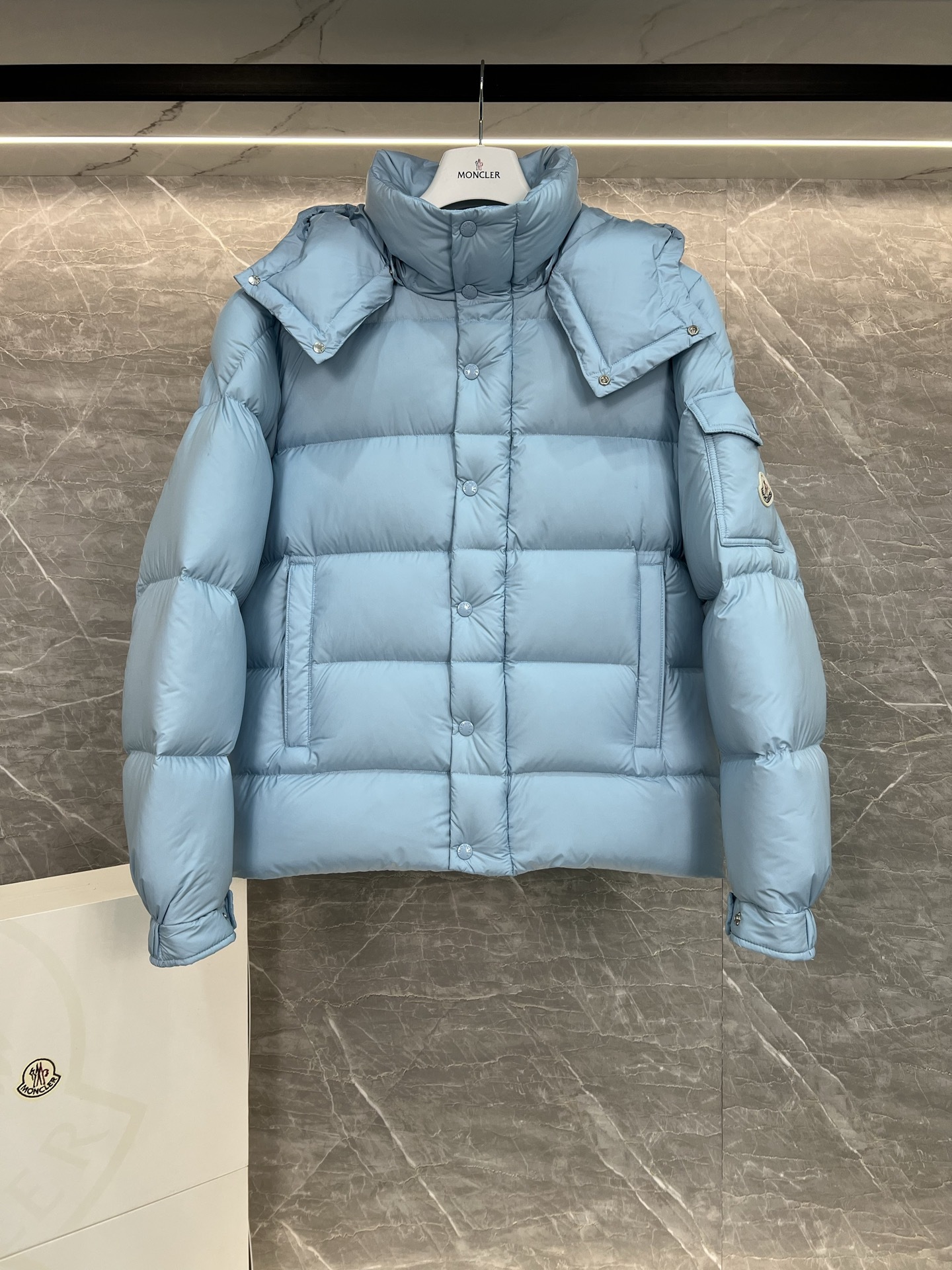 Moncler モンクレール シーズン別 ロングダウンコート