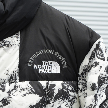 ザ・ノース・フェース スノーマウンテン第4世代--スリーブバッジモデル