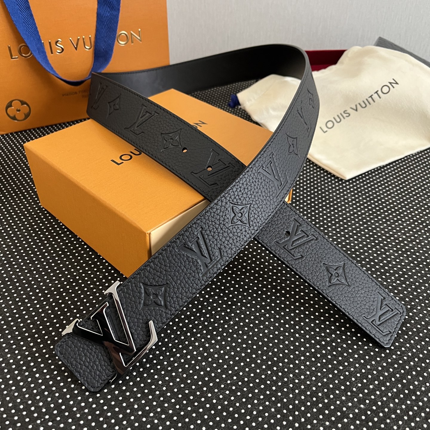 Louis Vuitton ルイヴィトンの新作ベルト