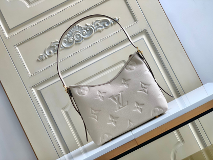 Louis Vuitton  ルイ・ヴィトン シーズナル ワンショルダーバッグ 