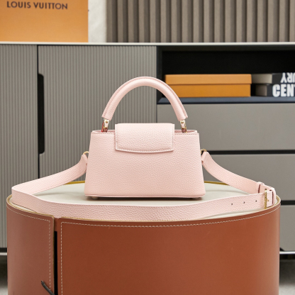 Louis Vuitton  ルイ・ヴィトン シーズナル ワンショルダーバッグ 