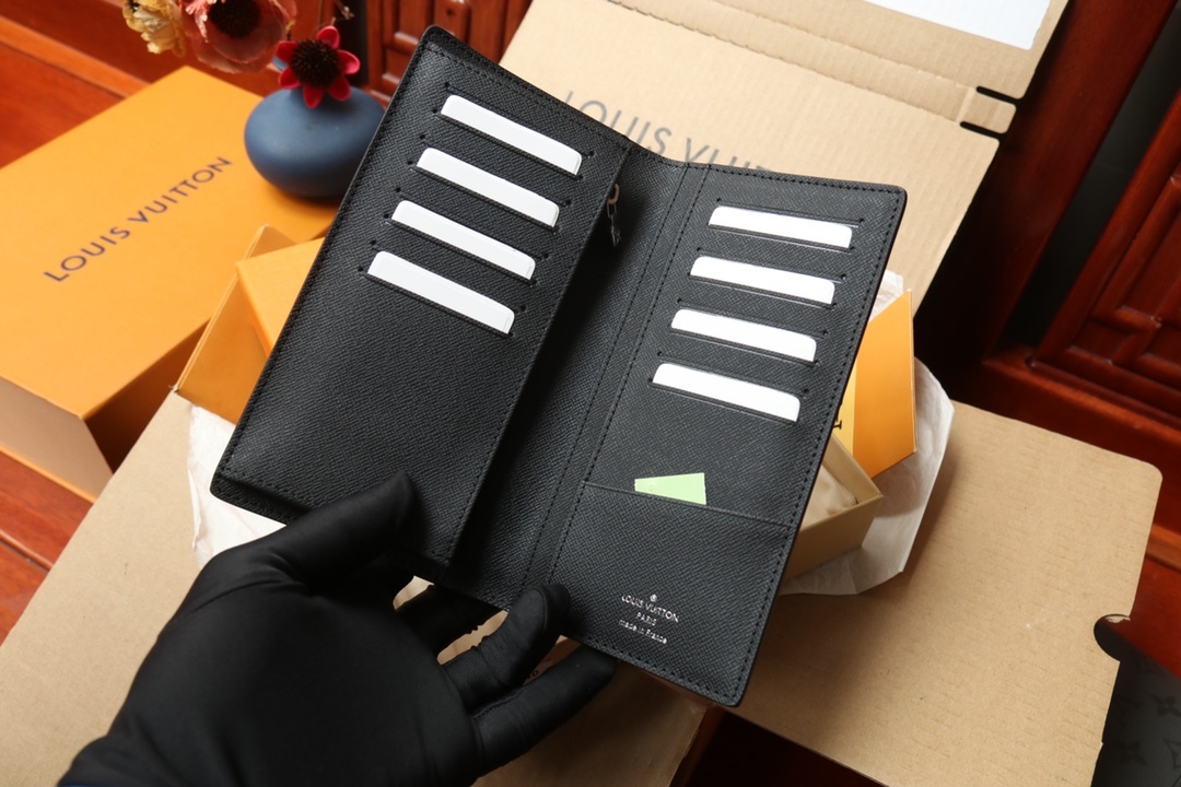 ルイ・ヴィトン「Louis Vuitton」レザーポケットウォレット