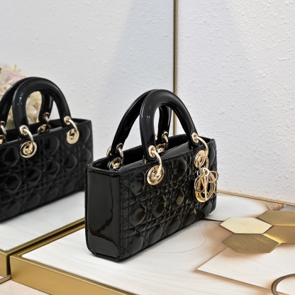 ディオール「Dior」 レディース おしゃれ ショルダーバッグ