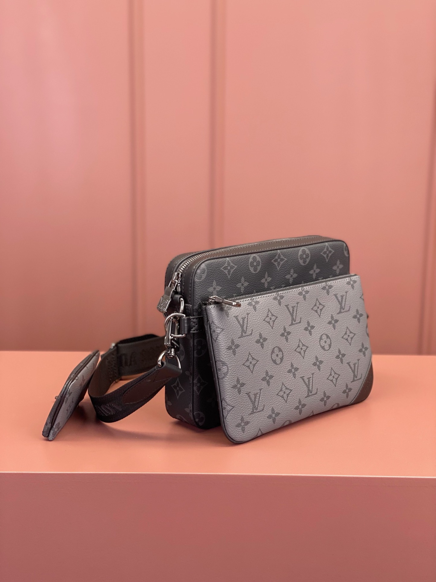 Louis Vuitton  ルイ・ヴィトン シーズナル ワンショルダーバッグ 