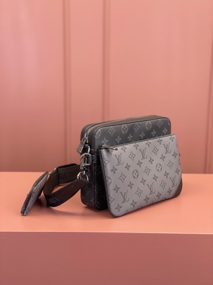 Louis Vuitton  ルイ・ヴィトン シーズナル ワンショルダーバッグ 