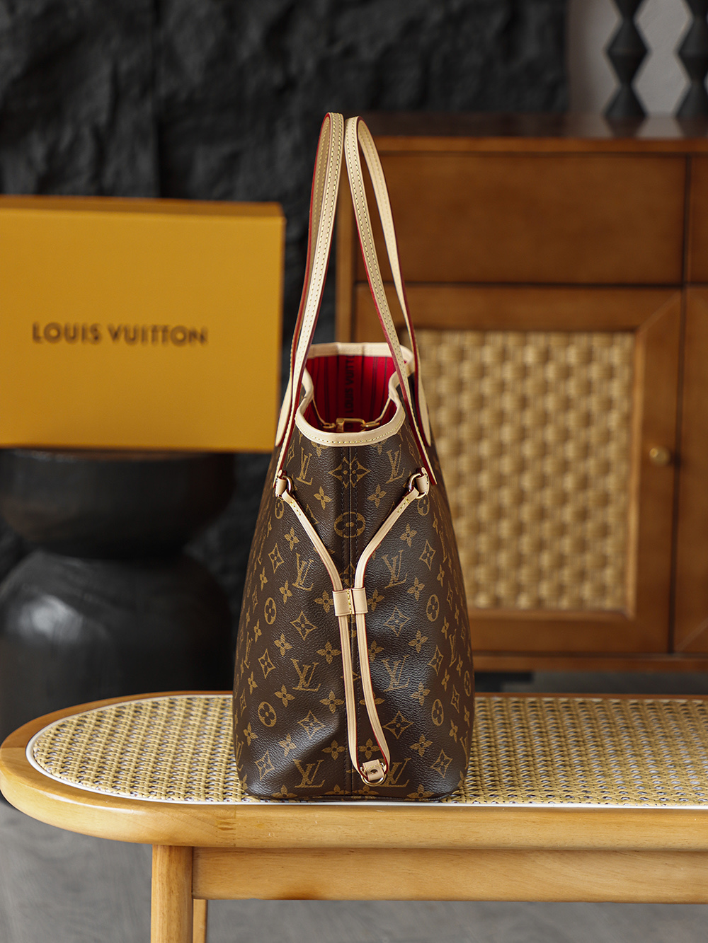 Louis Vuitton  ルイ・ヴィトン シーズナル ワンショルダーバッグ 