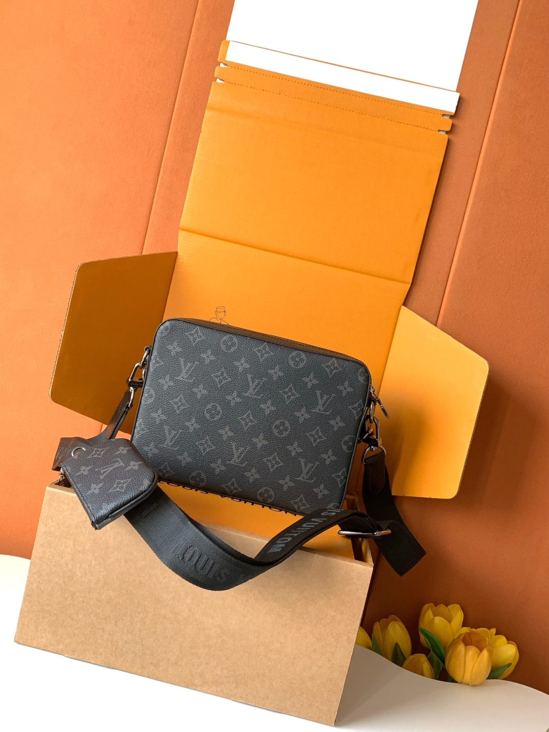 Louis Vuitton  ルイ・ヴィトン シーズナル ワンショルダーバッグ 