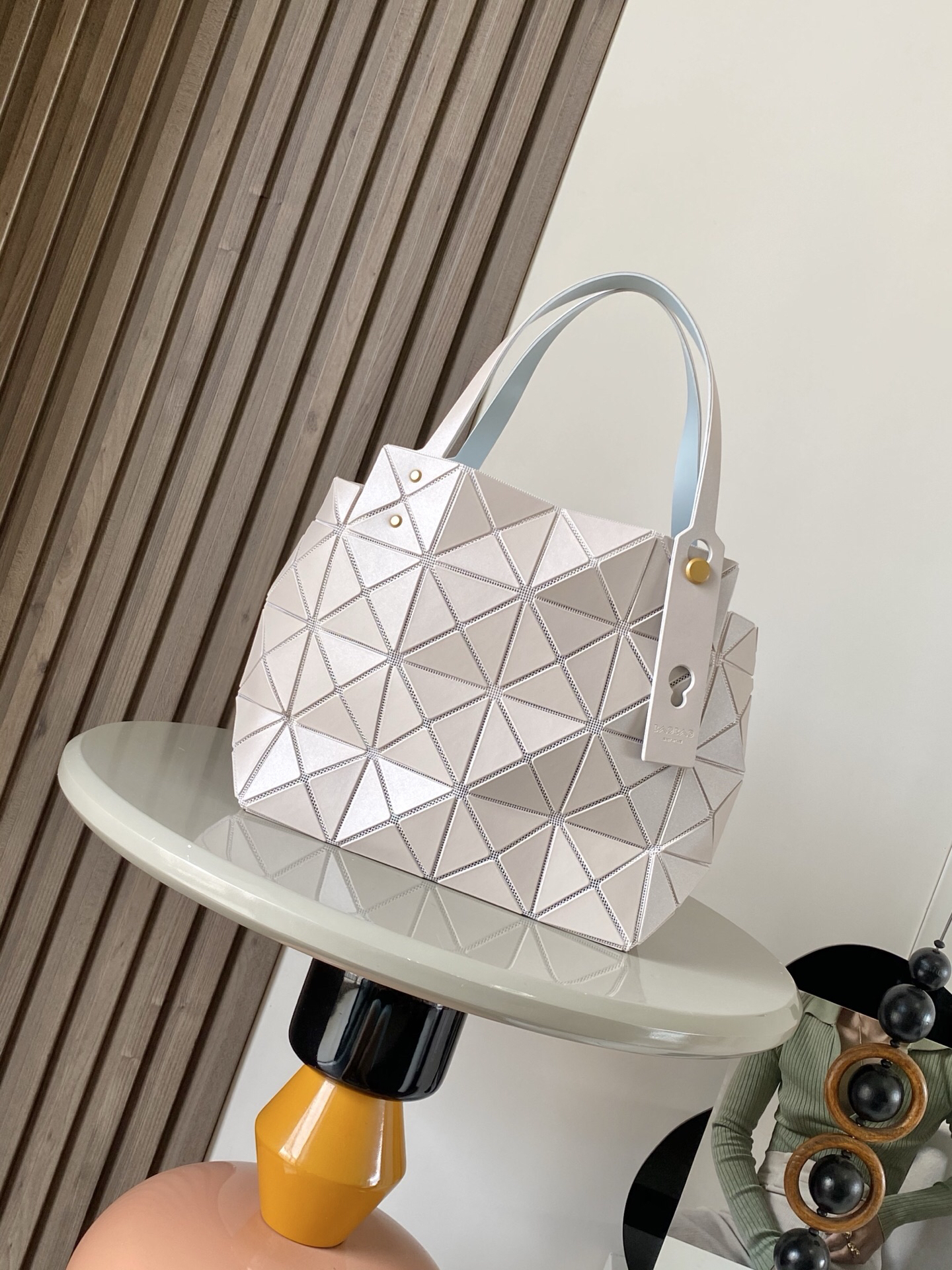 イッセイミヤケ「Issey Miyake」LUCENTシリーズ トートバッグ