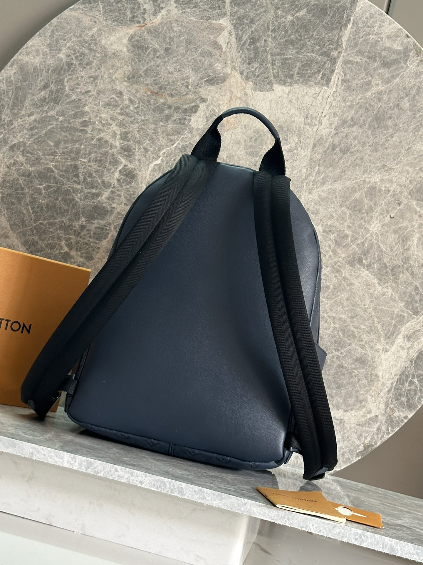 Louis Vuitton  ルイ・ヴィトン シーズナル ワンショルダーバッグ