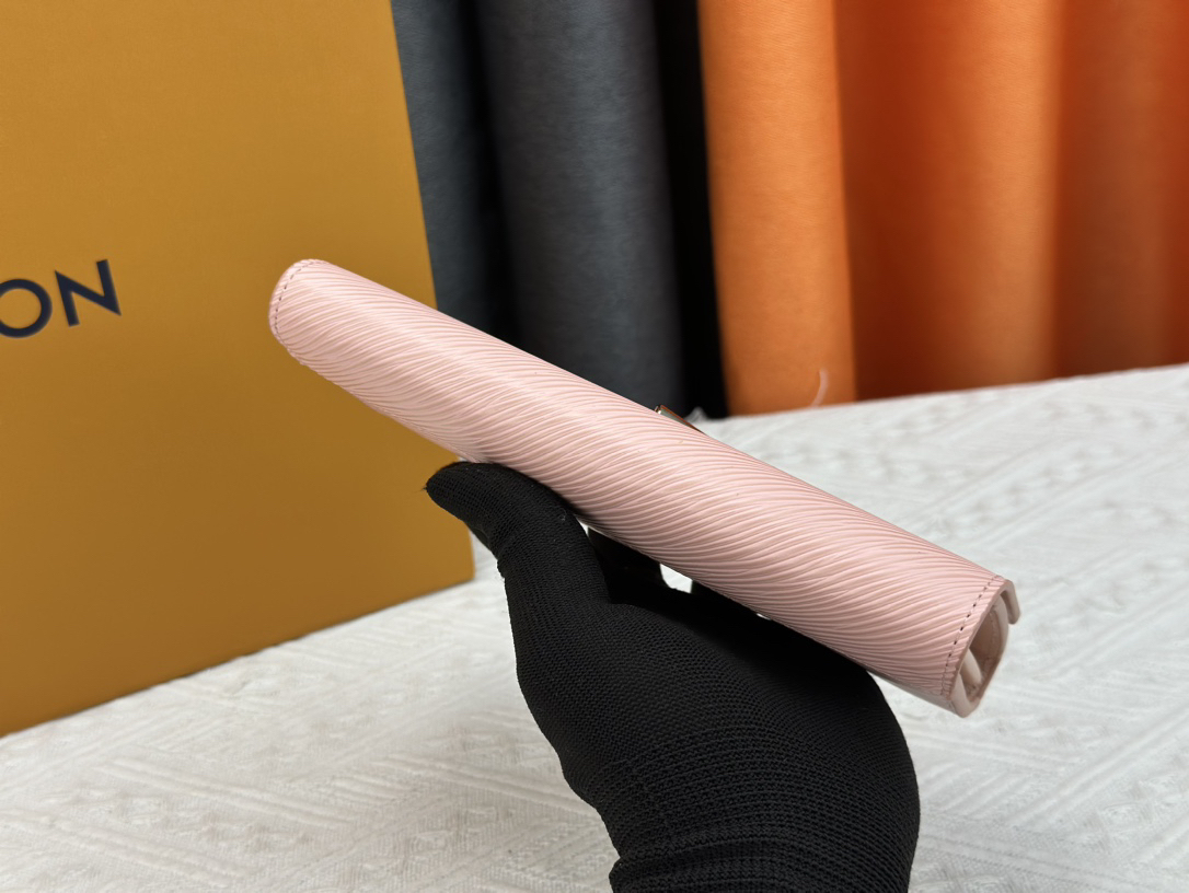 ルイ・ヴィトン「Louis Vuitton」レザーポケットウォレット