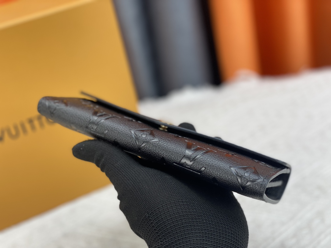 ルイ・ヴィトン「Louis Vuitton」レザーポケットウォレット レディース おしゃれ ショルダーバッグ