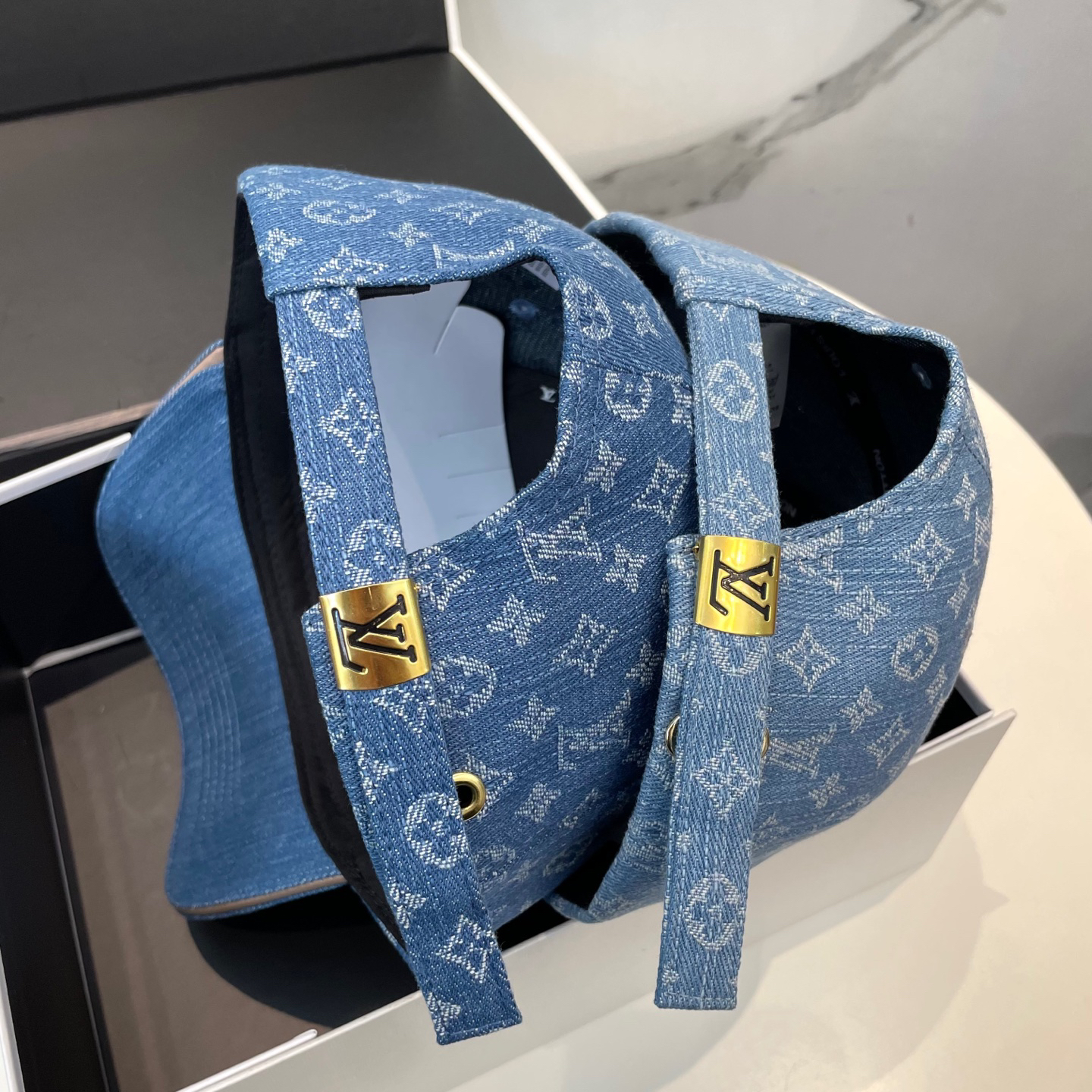 ルイ・ヴィトン「Louis Vuitton」 の新作野球帽