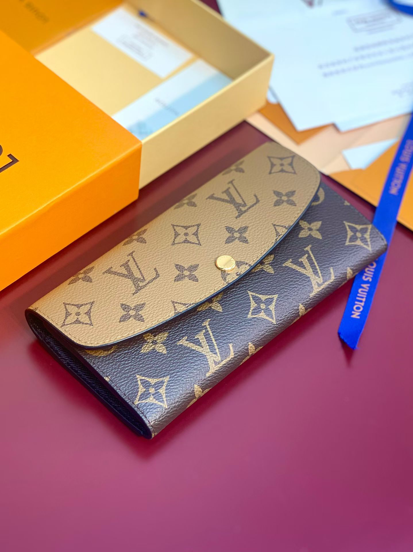 ルイ・ヴィトン「Louis Vuitton」レザーポケットウォレット レディース おしゃれ ショルダーバッグ