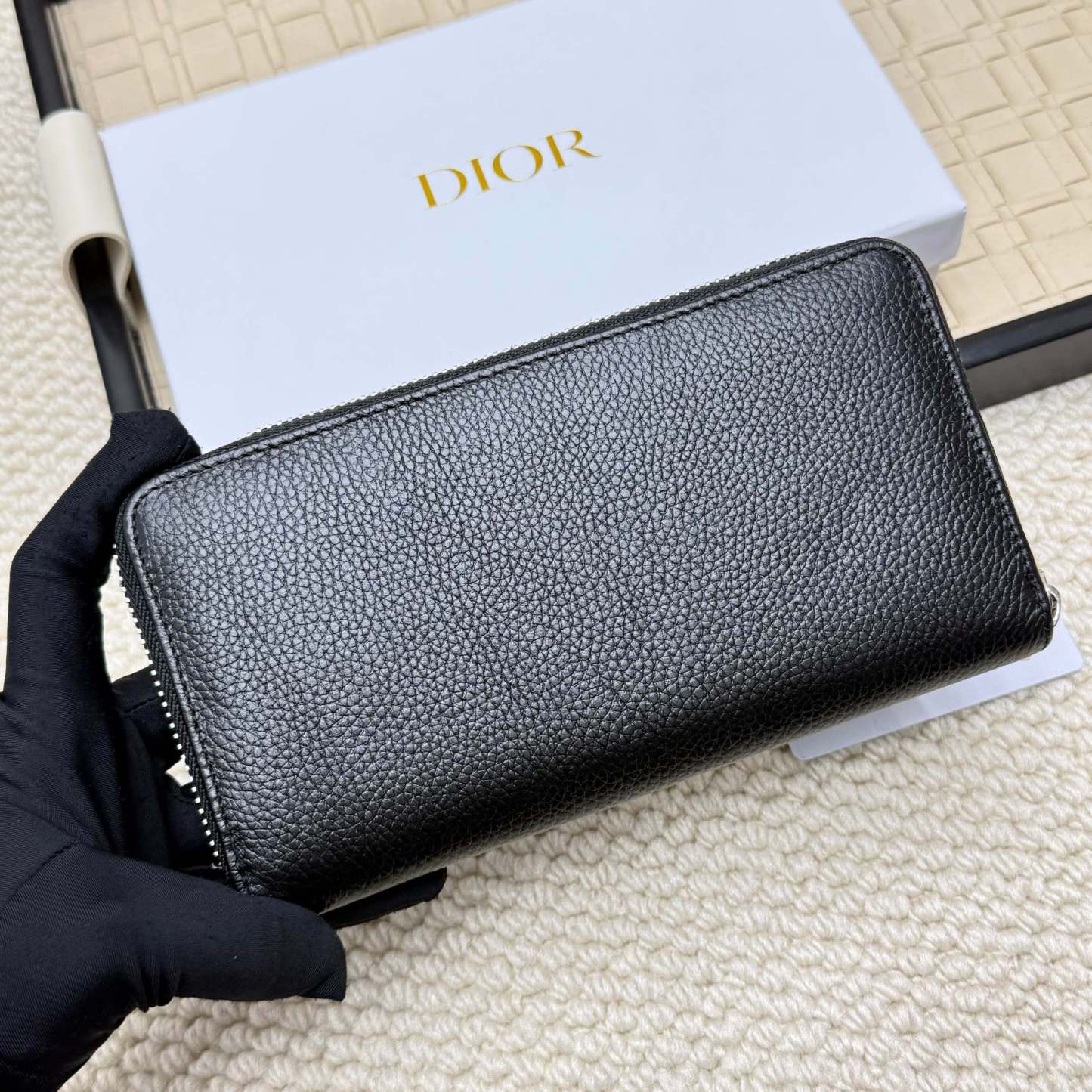 ディオール「Dior」 クラシックな高級品さいふ