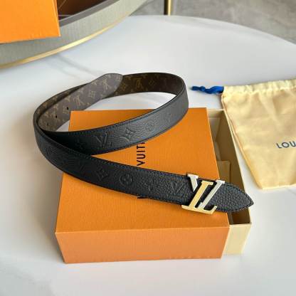 Louis Vuitton ルイヴィトンの新作女性用ベルト（リバーシブル）