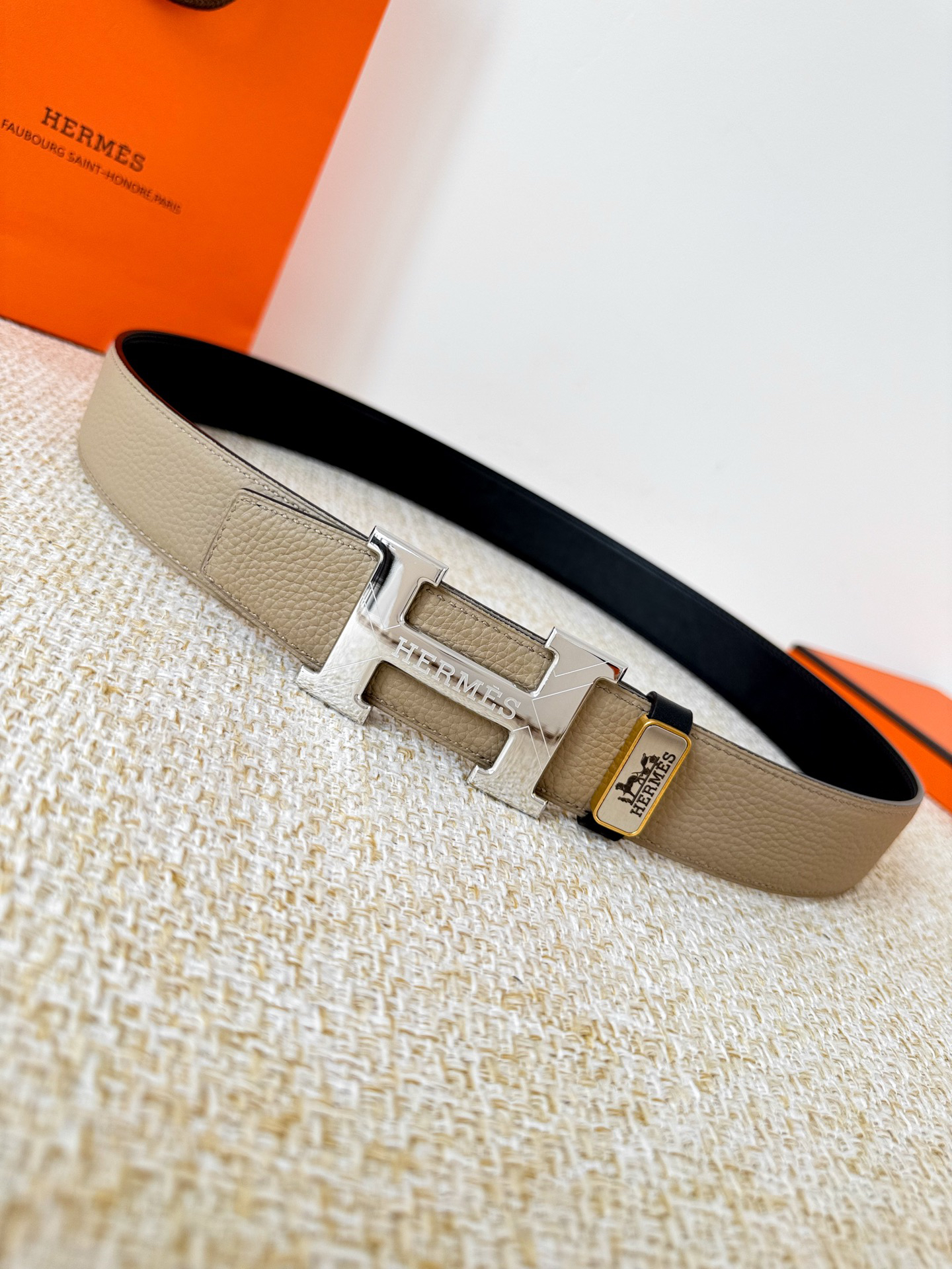 エルメス「Hermès」新作ベルト