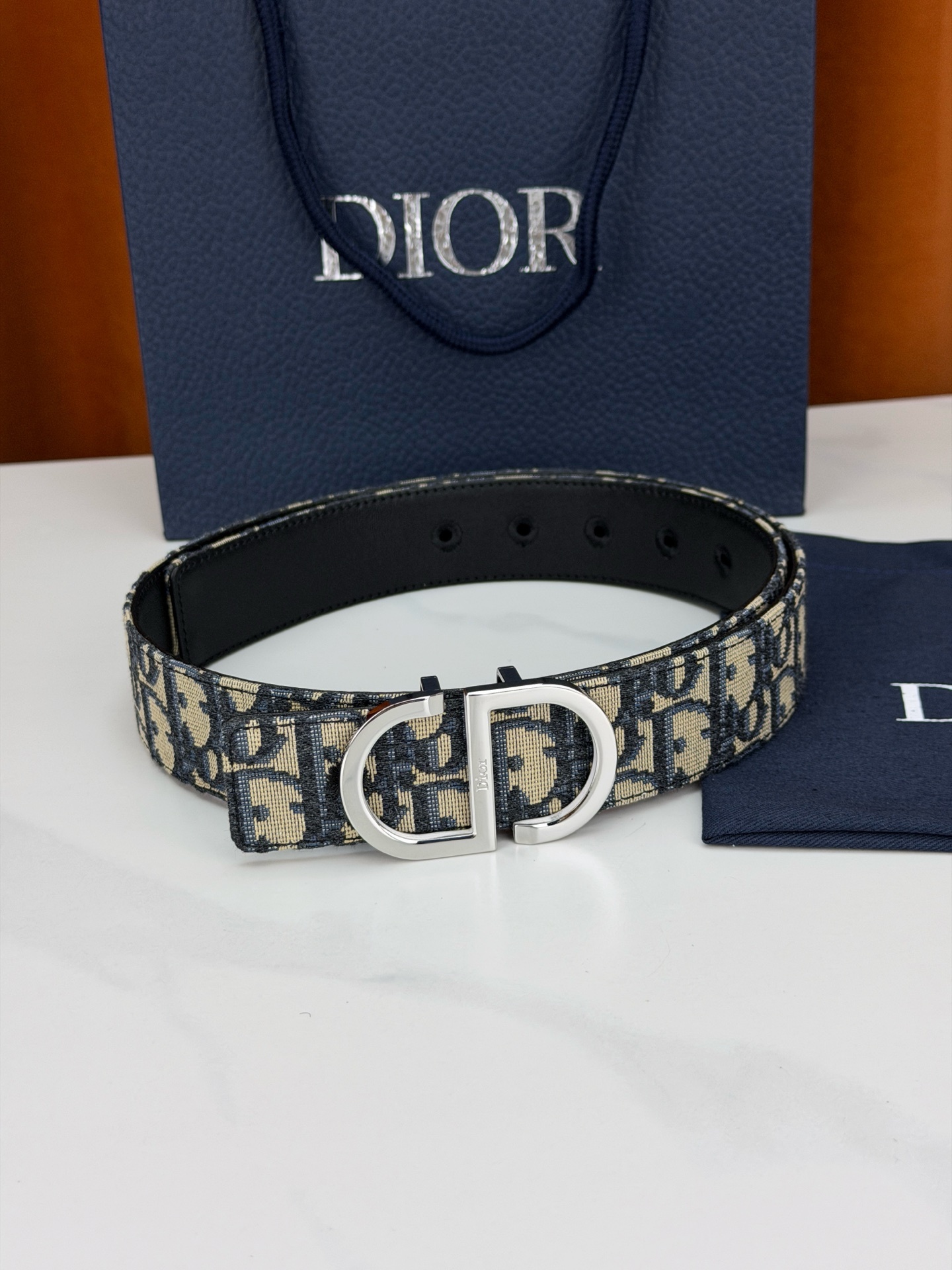 ディオール「Dior」女性用ベルト