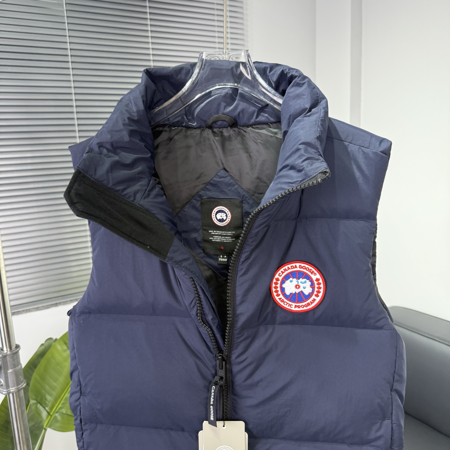 カナダグラス冬のダウンジャケットベスト