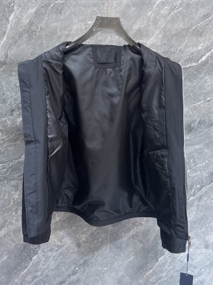 プラダ冬のおしゃれメンズジャケット