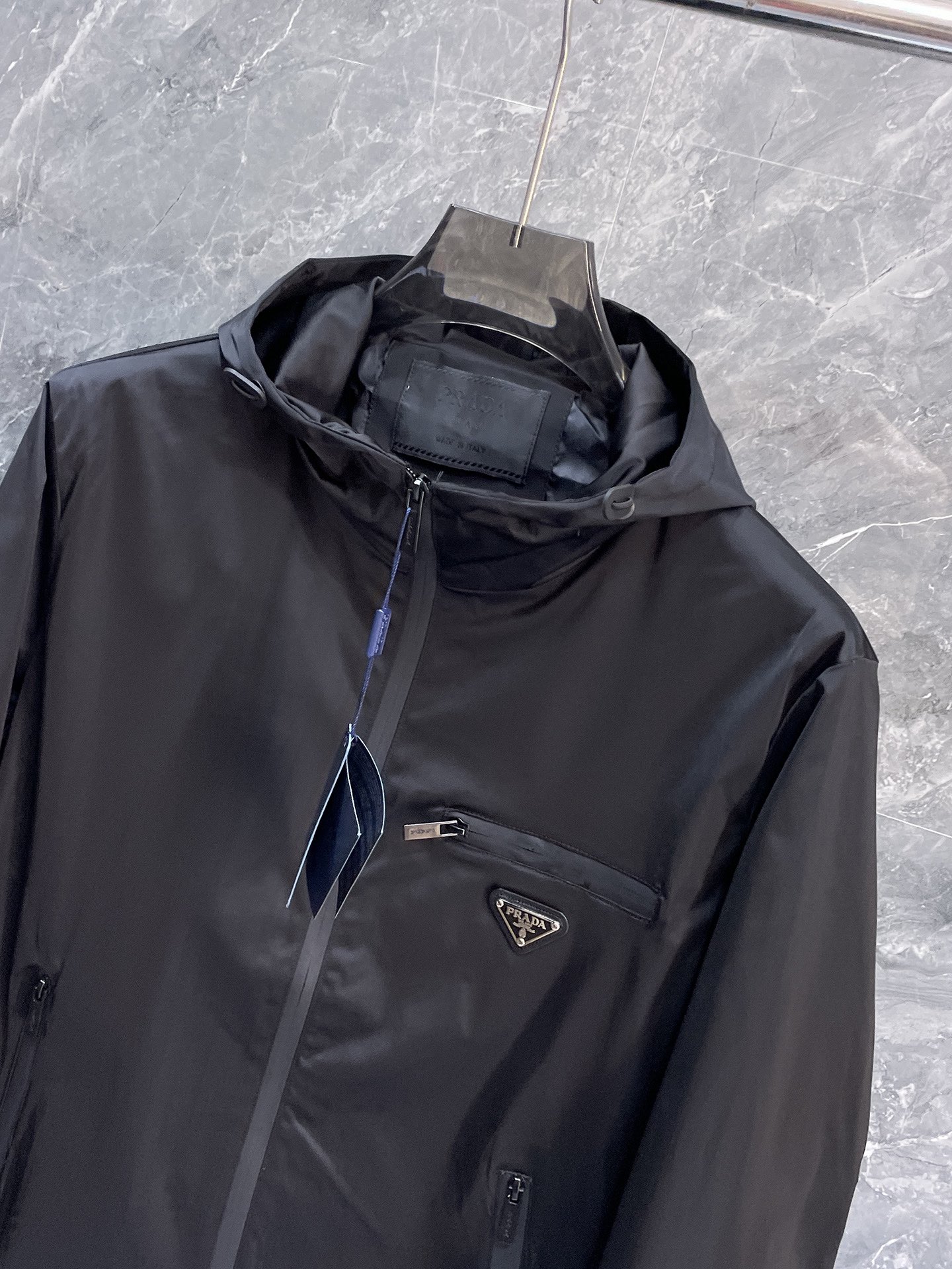 プラダ冬のおしゃれメンズジャケット
