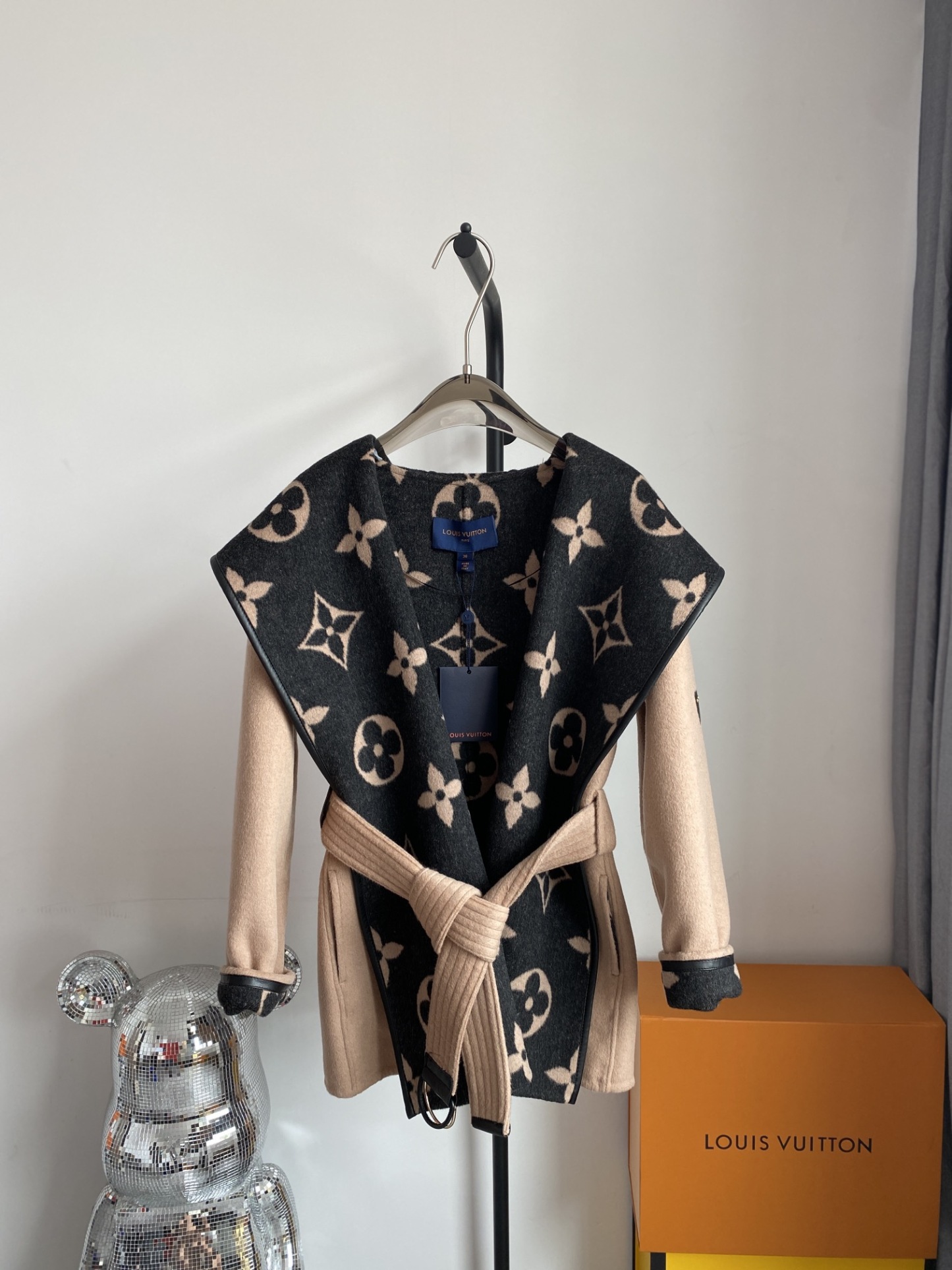 [ Louis Vuitton ] ルイ・ヴィトン  リバーシブルコートウールレディーストップス