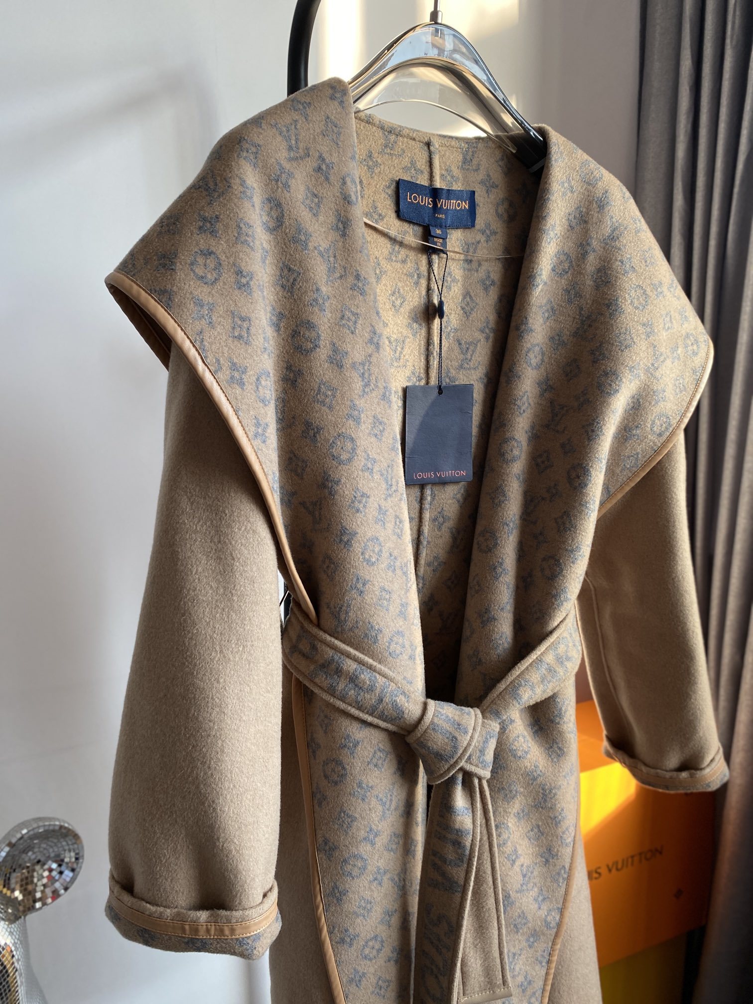 [ Louis Vuitton ] ルイ・ヴィトン  リバーシブルコートウールレディーストップス