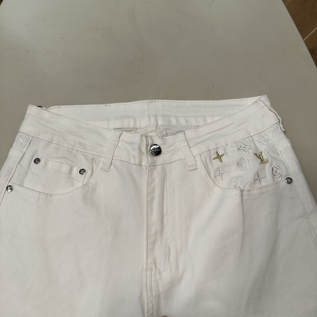 [ Louis Vuitton ] ルイ・ヴィトン スタイリッシュなジーンズ