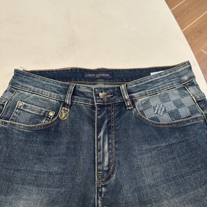 [ Louis Vuitton ] ルイ・ヴィトン スタイリッシュなジーンズ