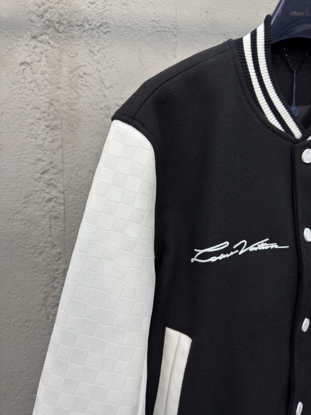 [ Louis Vuitton ] ルイ・ヴィトン  碁盤目エンボス本革野球服