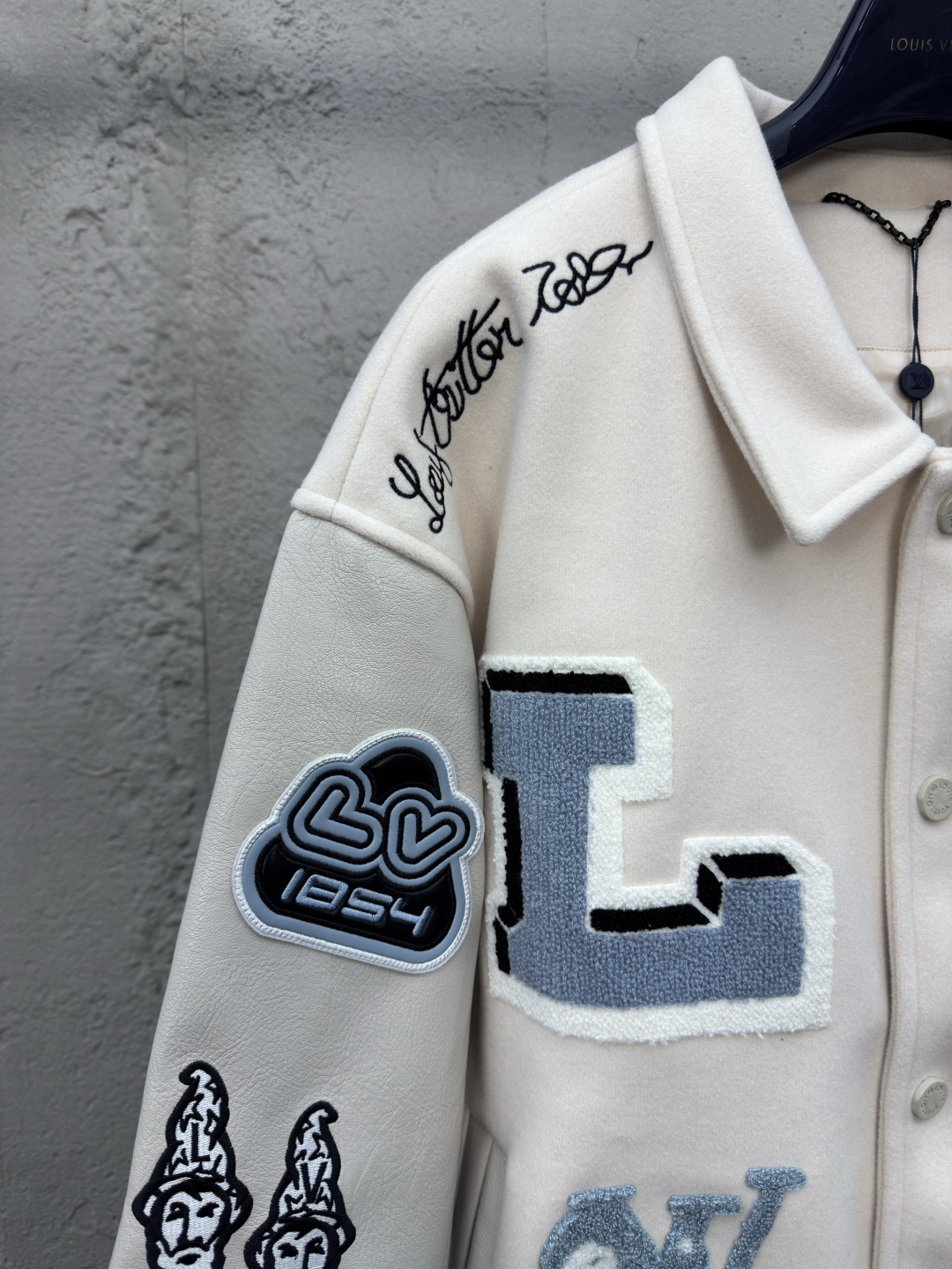 [ Louis Vuitton ] ルイ・ヴィトン  ウサギヤコブの毛皮の野球服のコート