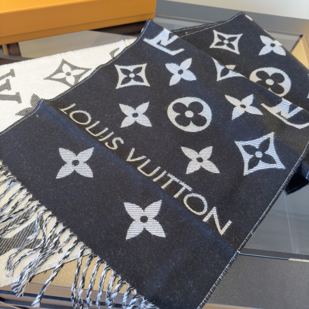 Louis Vuitton ルイヴィトン新作ニットマフラー