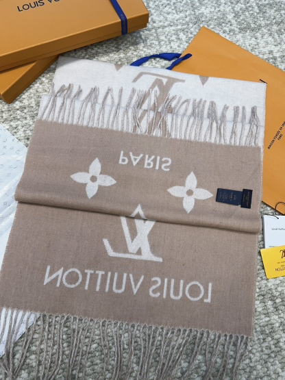 Louis Vuitton ルイヴィトン新作ニットマフラー