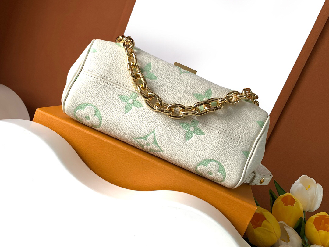 Louis Vuitton  ルイ・ヴィトン シーズナル ワンショルダーバッグ 