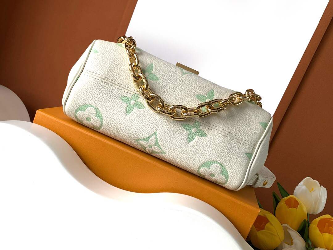 Louis Vuitton  ルイ・ヴィトン シーズナル ワンショルダーバッグ 