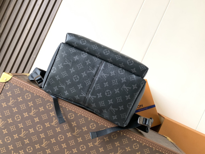 Louis Vuitton ルイ・ヴィトン おしゃれなメンズリュックサック