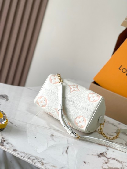 Louis Vuitton  ルイ・ヴィトン シーズナル ワンショルダーバッグ 